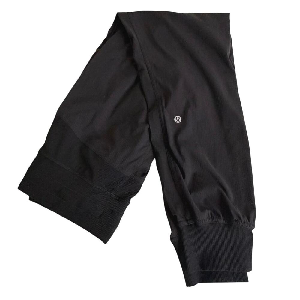 Lululemon dance studio mid-rise black jogger pant size 4 - Picture 8 of 8
